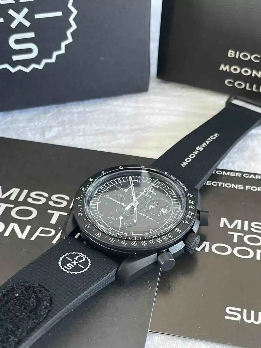NWOT Swatch x Omega MEN'S WATCH MISSION TO THE MOONPHASE NEW MOON BLACK